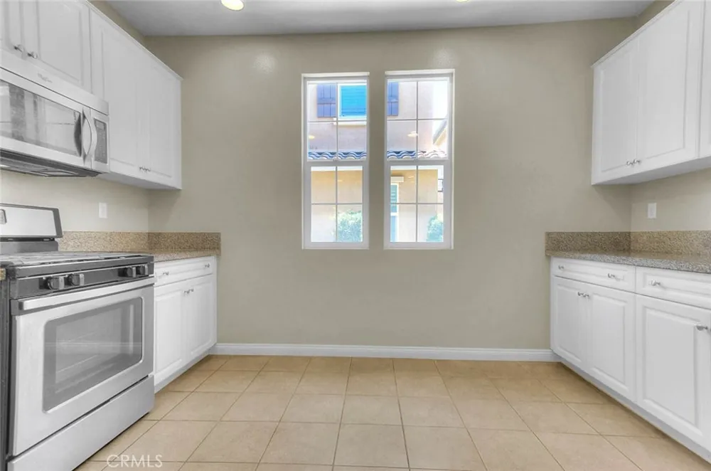 6130 Snapdragon Eastvale, CA 92880