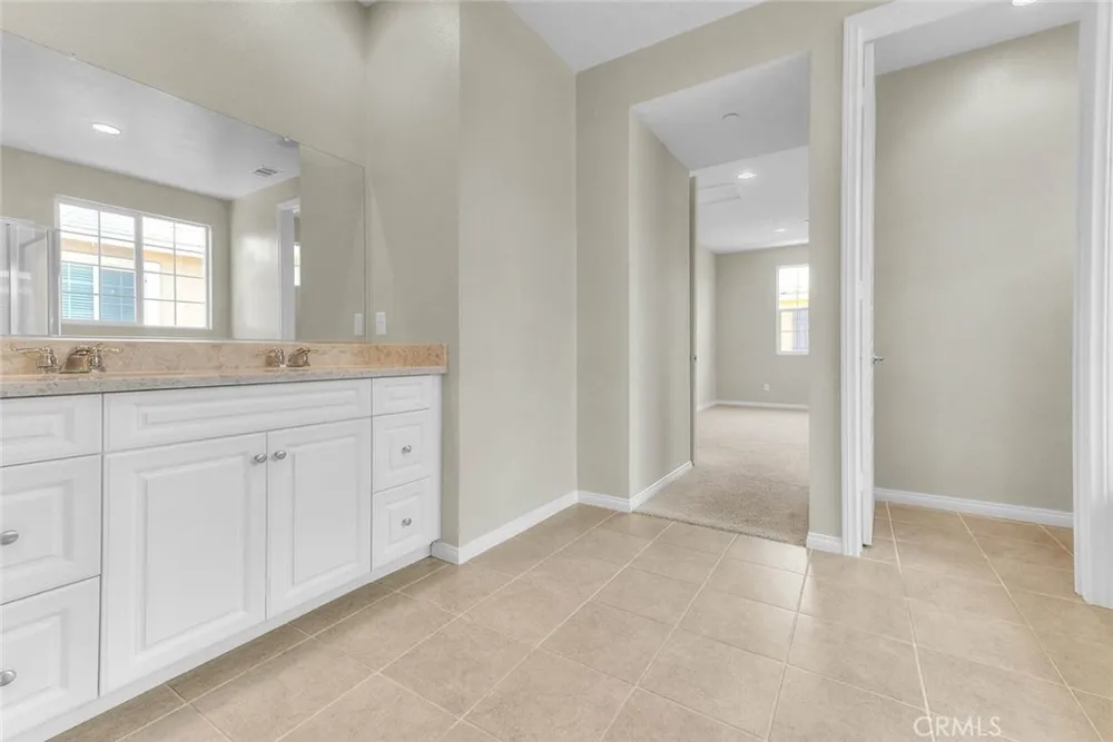 6130 Snapdragon Eastvale, CA 92880