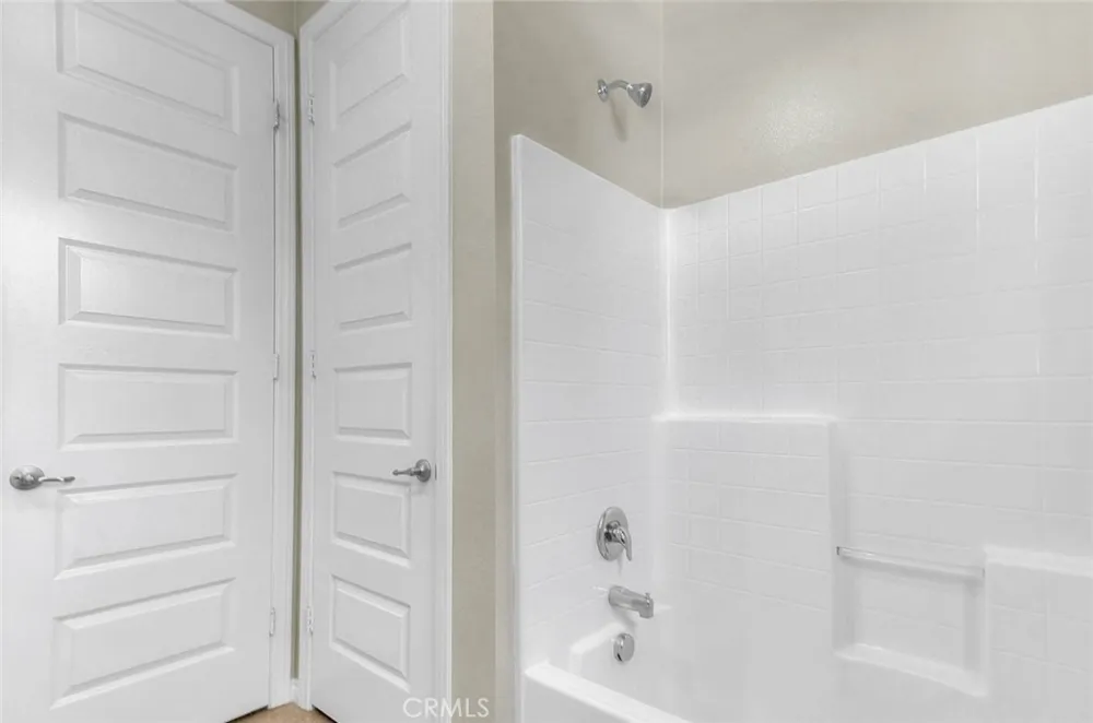 6130 Snapdragon Eastvale, CA 92880