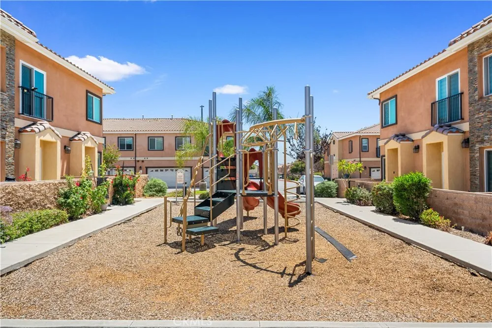 16425 Arrow Blvd #1715 Fontana, CA 92335
