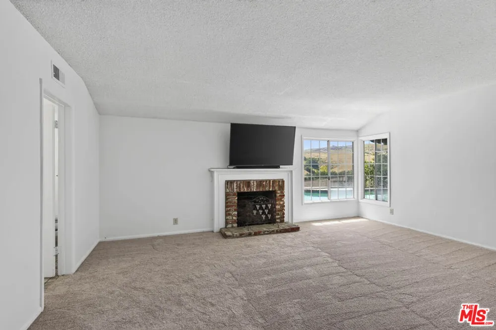 24962 Eldorado Meadow Road Hidden Hills, CA 91302