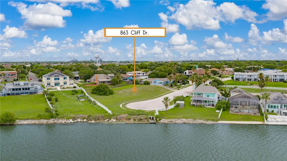 863 Cliff Drive Portland, TX 78374