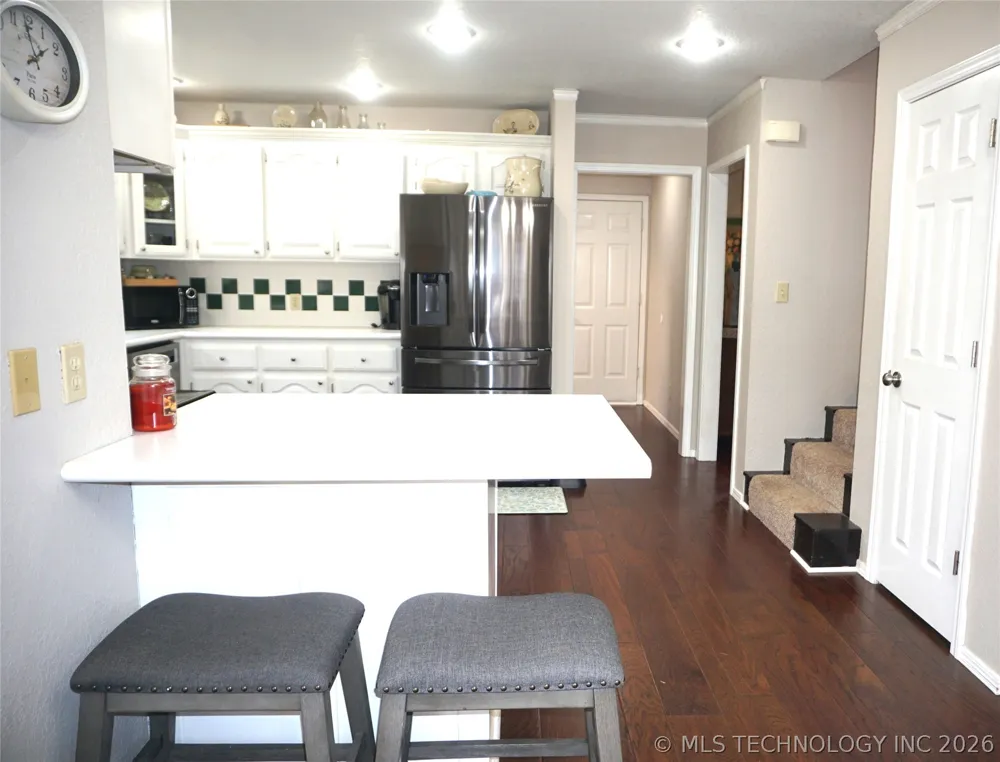 906 14 STREET Henryetta, OK 74437