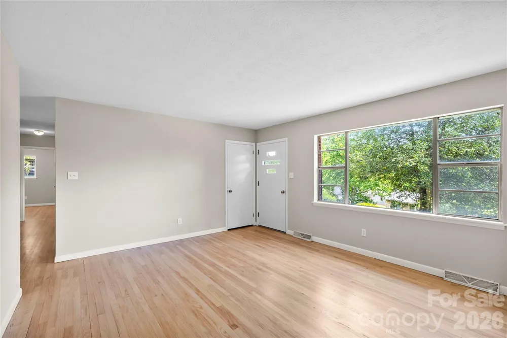 309 Oak Hill Road Candler, NC 28715