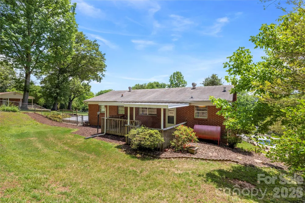 309 Oak Hill Road Candler, NC 28715