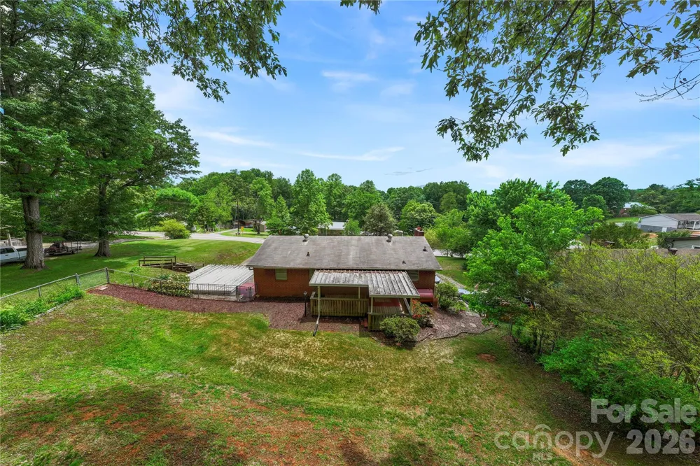 309 Oak Hill Road Candler, NC 28715
