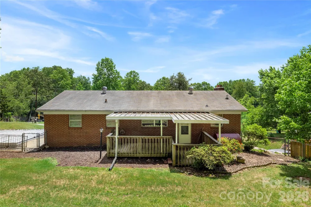 309 Oak Hill Road Candler, NC 28715