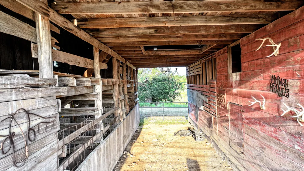 2562 County Road 2315 Lampasas, TX 76550