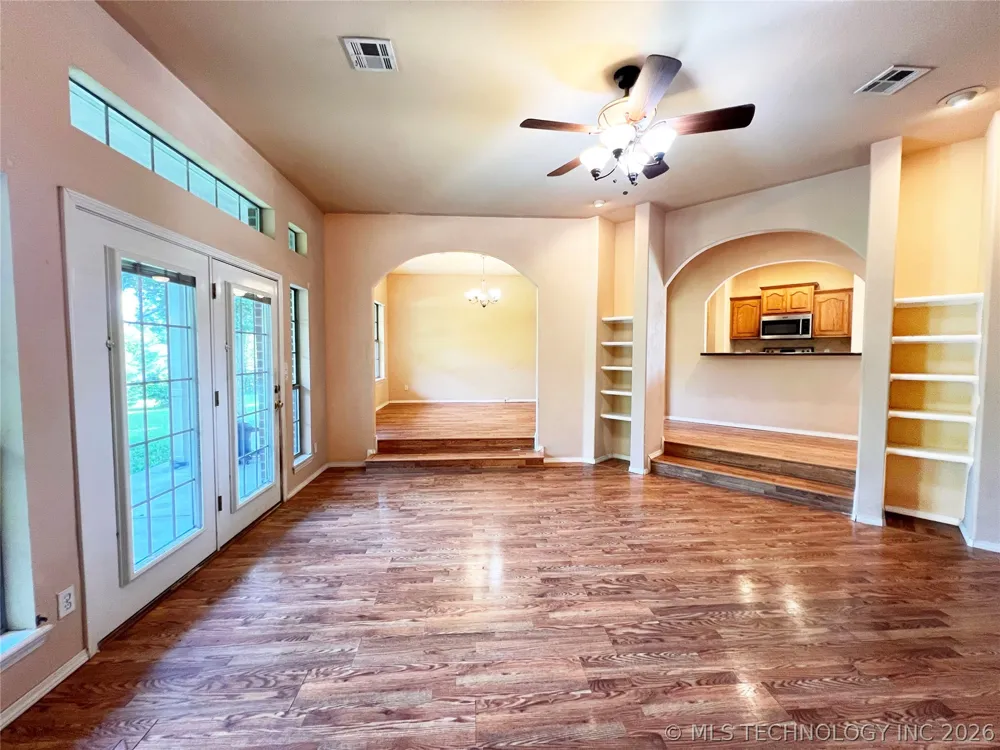 207 E Breanna Street Kiefer, OK 74041