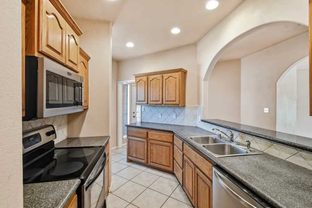 207 E Breanna Street Kiefer, OK 74041