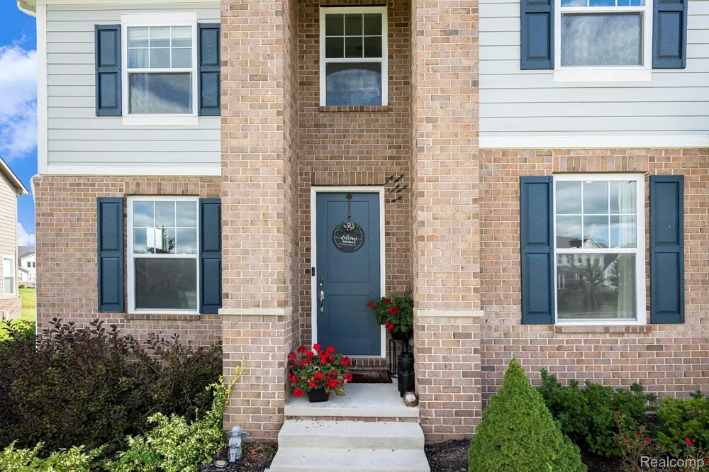 53213 Bay Laurel Lane Lyon Charter Township, MI 48178