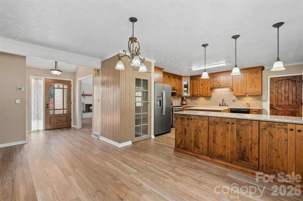 519 Nellie John Drive Clyde, NC 28721