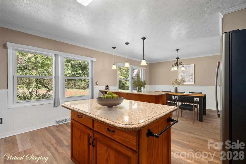 519 Nellie John Drive Clyde, NC 28721