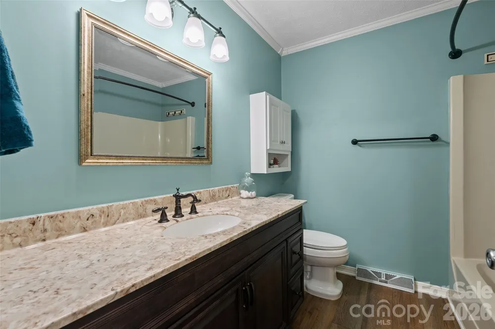 519 Nellie John Drive Clyde, NC 28721