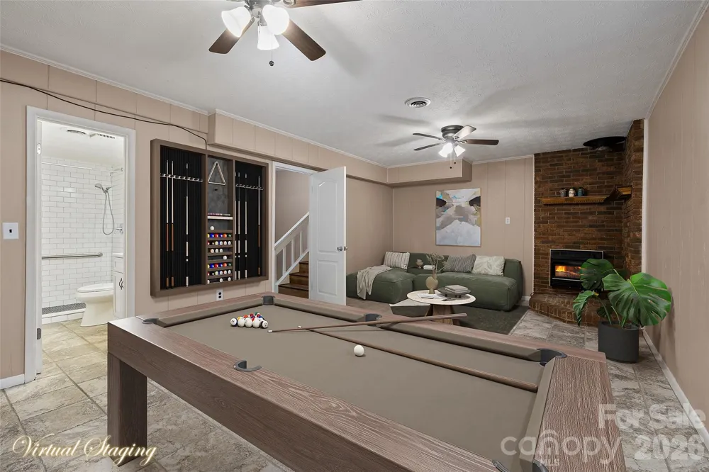 519 Nellie John Drive Clyde, NC 28721