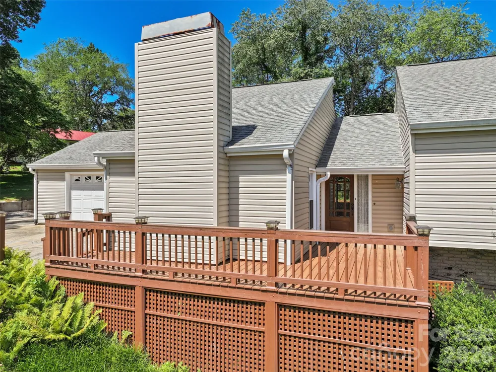 519 Nellie John Drive Clyde, NC 28721
