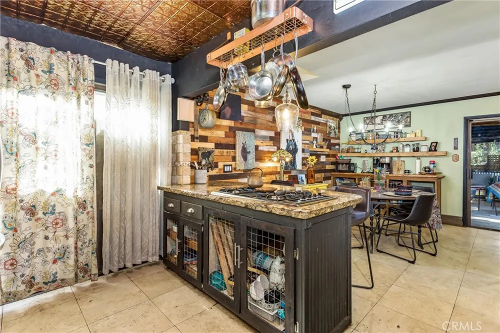 40940 Pine Drive Forest Falls, CA 92339