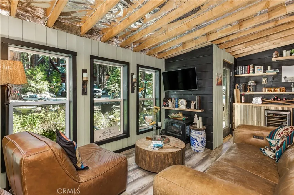 40940 Pine Drive Forest Falls, CA 92339