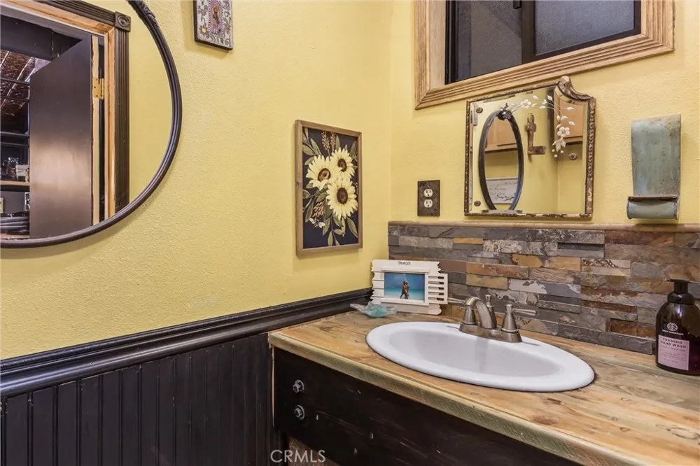 40940 Pine Drive Forest Falls, CA 92339