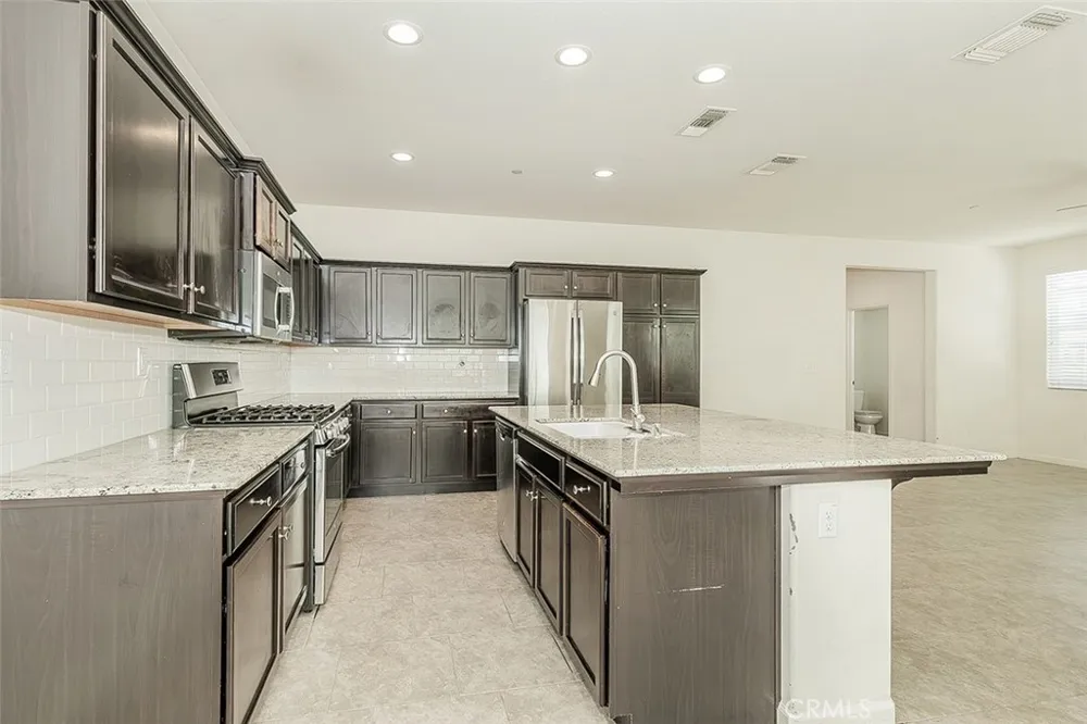 3415 Amanecer Avenue Clovis, CA 93619