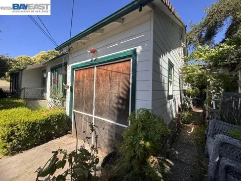 2080 East Ave