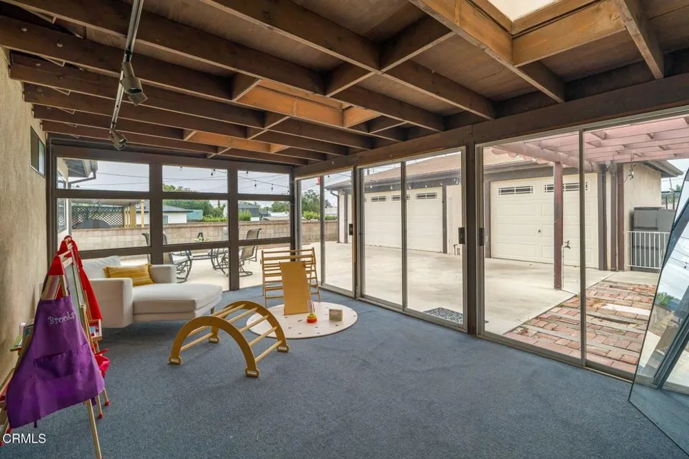 171 Lang Street Ventura, CA 93003