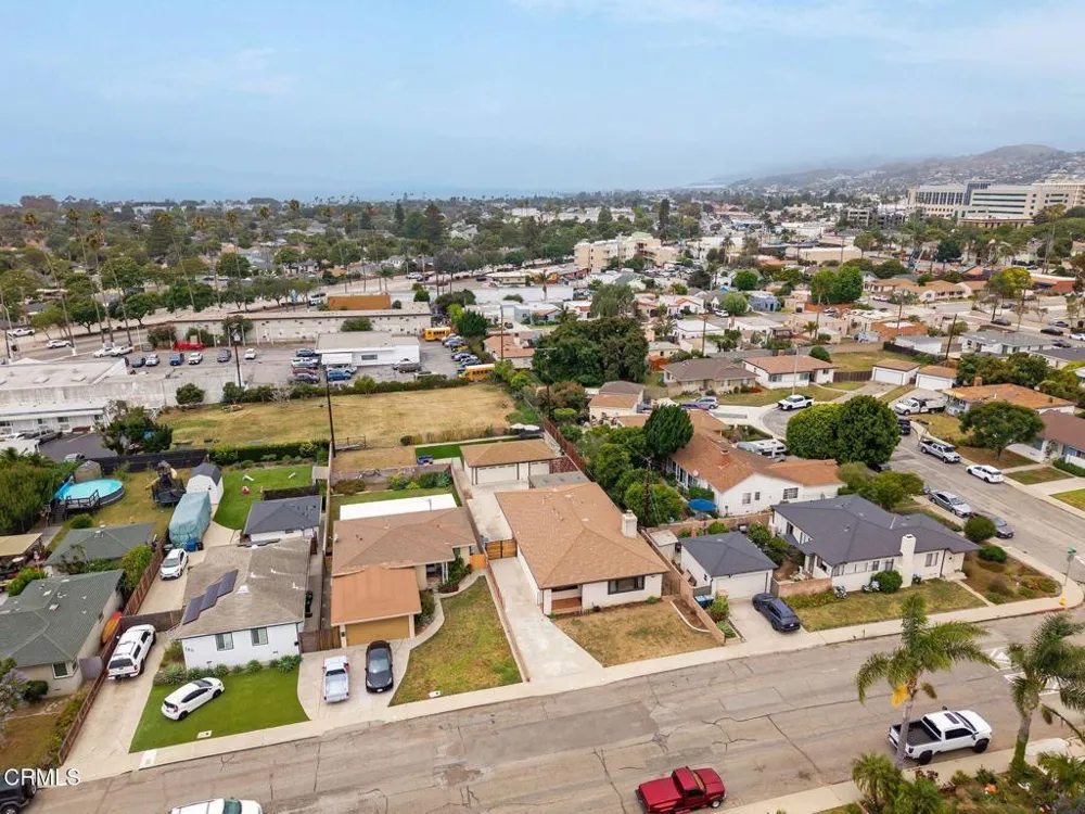 171 Lang Street Ventura, CA 93003