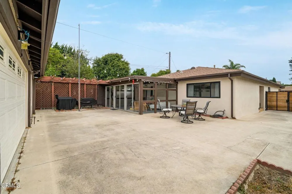 171 Lang Street Ventura, CA 93003