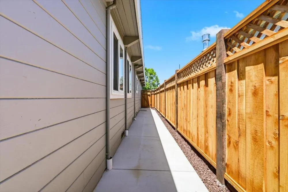 1148 Berkeley Avenue Menlo Park, CA 94025
