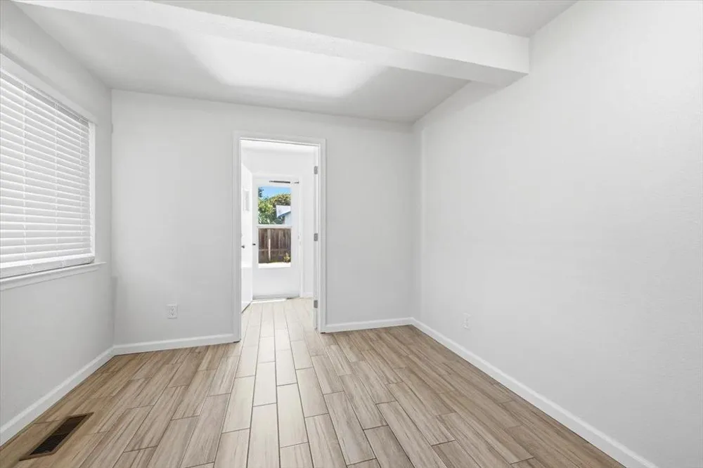 1148 Berkeley Avenue Menlo Park, CA 94025