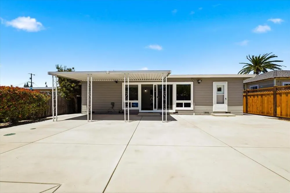 1148 Berkeley Avenue Menlo Park, CA 94025