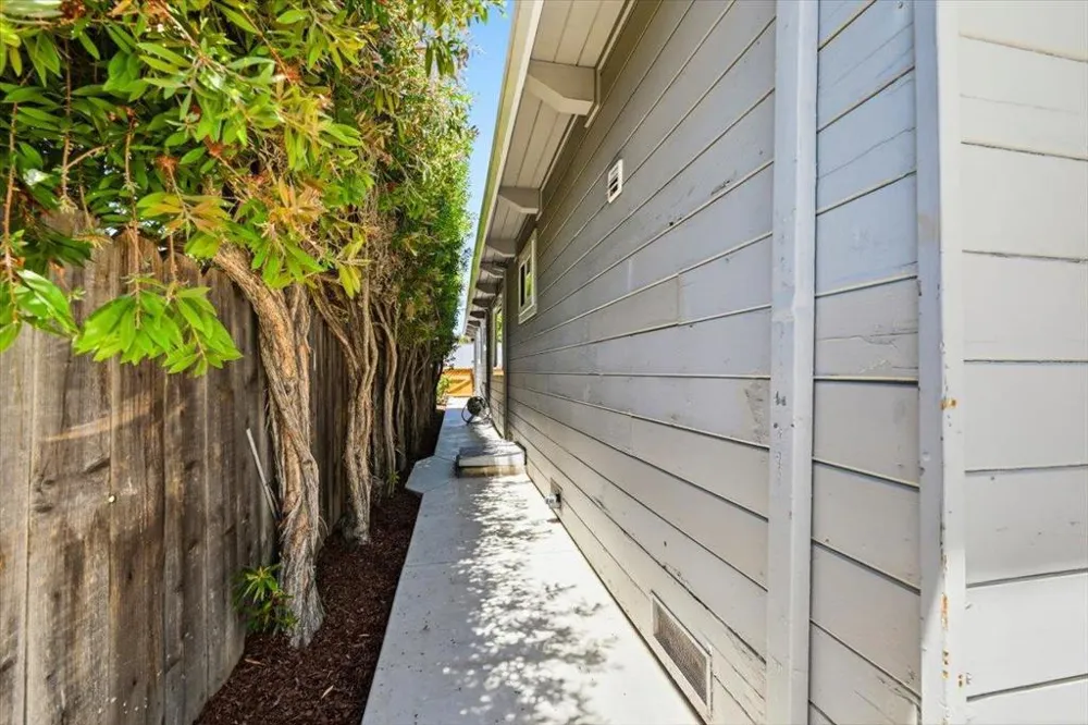 1148 Berkeley Avenue Menlo Park, CA 94025
