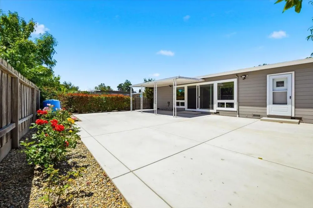 1148 Berkeley Avenue Menlo Park, CA 94025