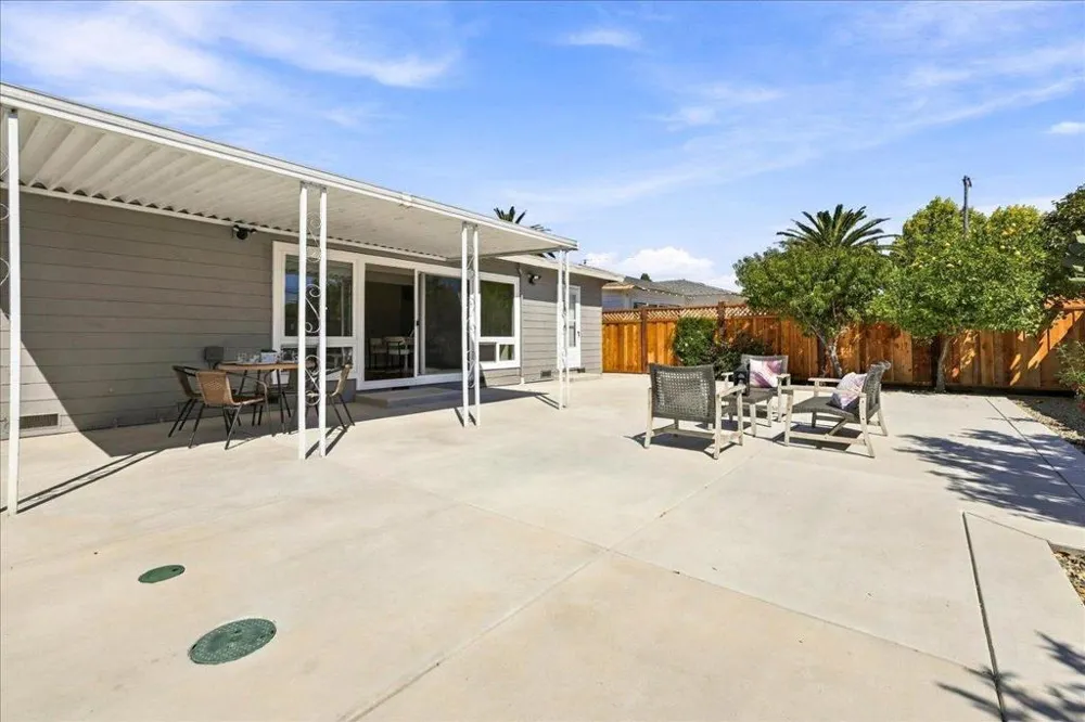 1148 Berkeley Avenue Menlo Park, CA 94025