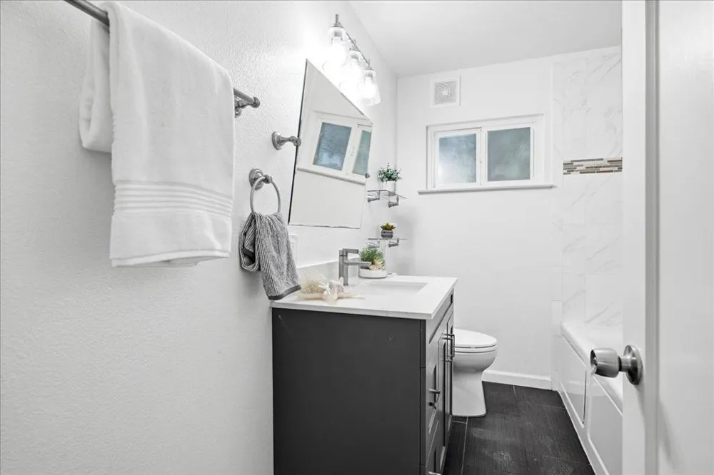 1148 Berkeley Avenue Menlo Park, CA 94025