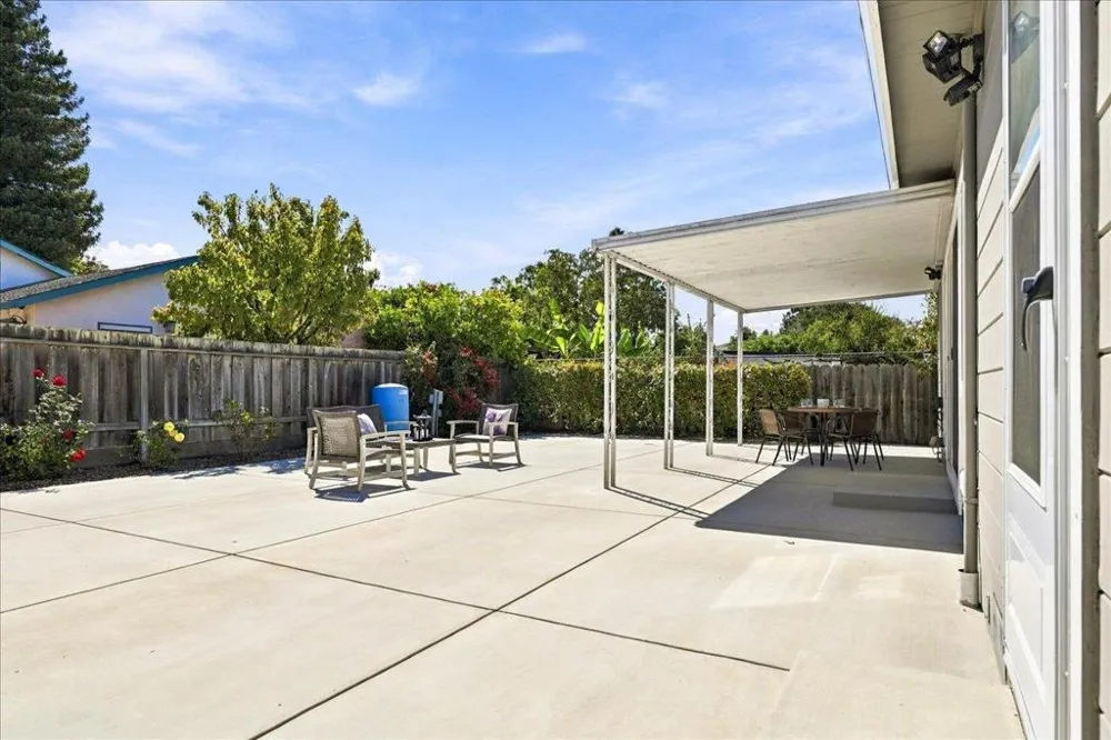 1148 Berkeley Avenue Menlo Park, CA 94025