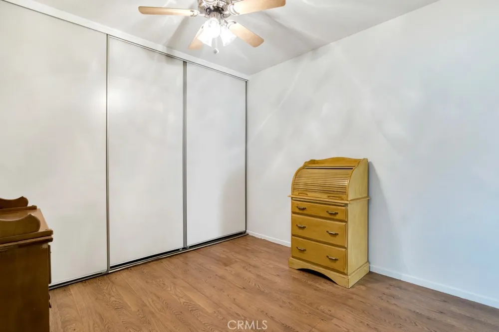 8226 WhiteOak Avenue Northridge, CA 91325