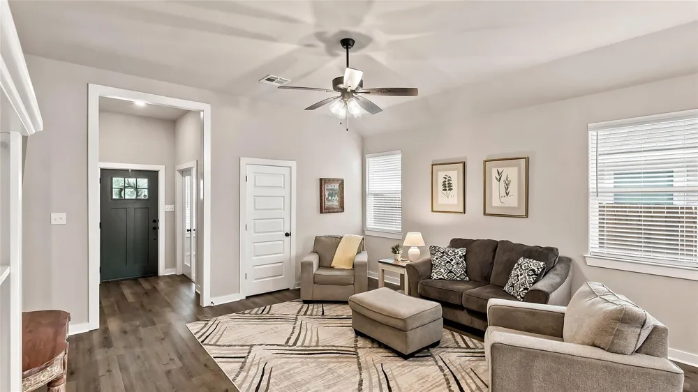 2805 Buccaneer Trail Bryan, TX 77803