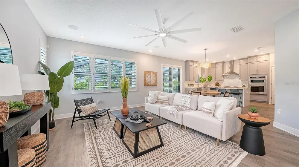 2554 FLOYD STREET Sarasota, FL 34239