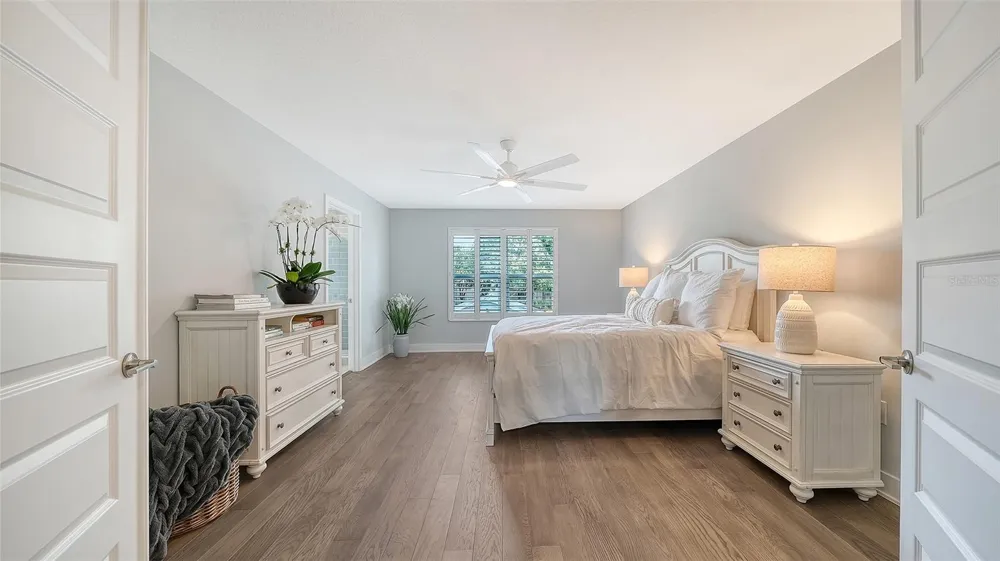 2554 FLOYD STREET Sarasota, FL 34239
