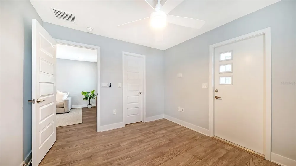 2554 FLOYD STREET Sarasota, FL 34239