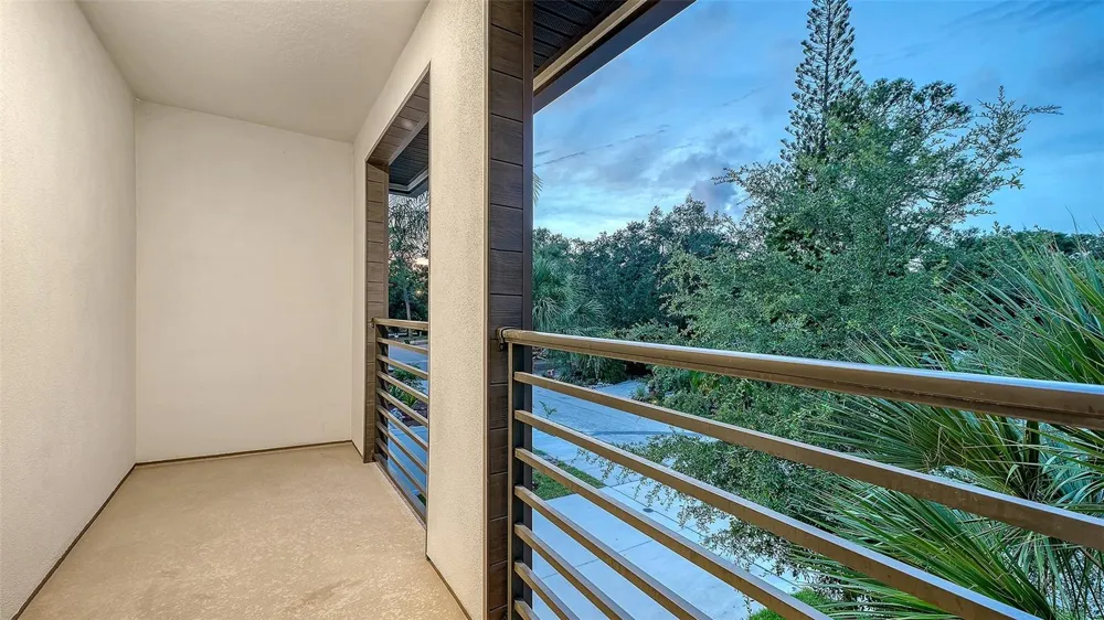 2554 FLOYD STREET Sarasota, FL 34239