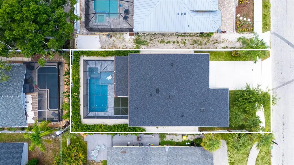 2554 FLOYD STREET Sarasota, FL 34239