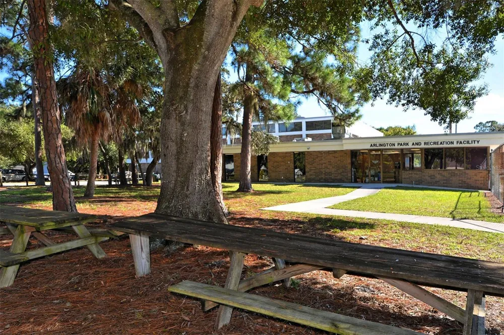 2554 FLOYD STREET Sarasota, FL 34239