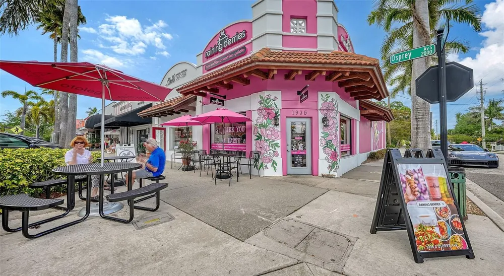2554 FLOYD STREET Sarasota, FL 34239