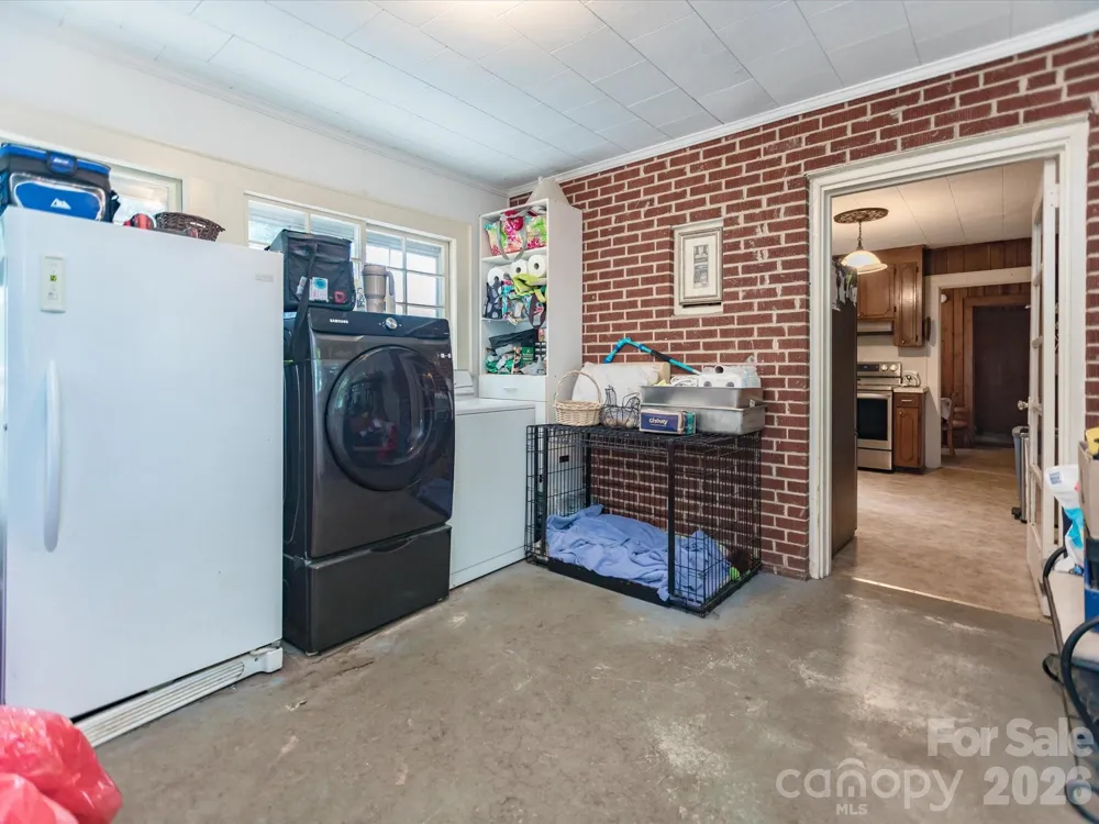 2111 Emmanuel Church Road Conover, NC 28613