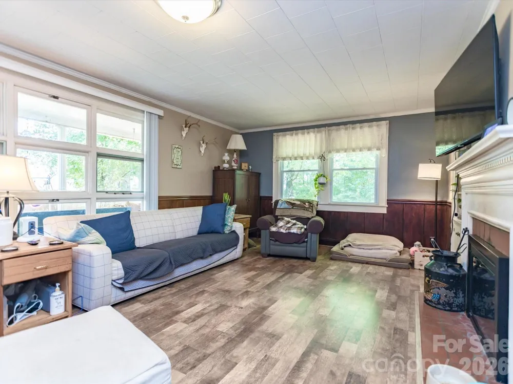 2111 Emmanuel Church Road Conover, NC 28613
