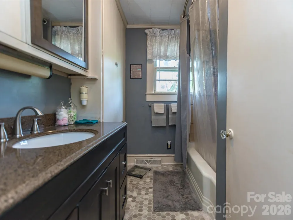 2111 Emmanuel Church Road Conover, NC 28613