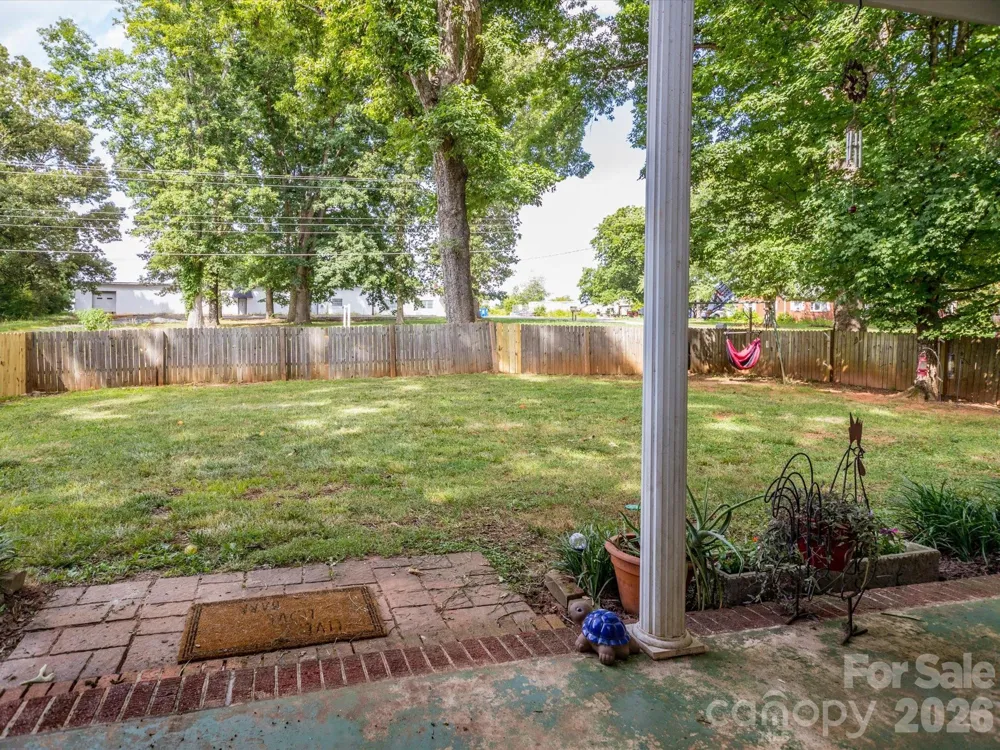 2111 Emmanuel Church Road Conover, NC 28613