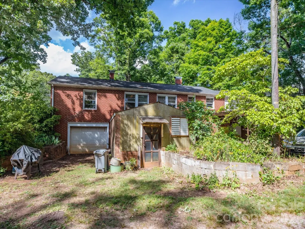 2111 Emmanuel Church Road Conover, NC 28613